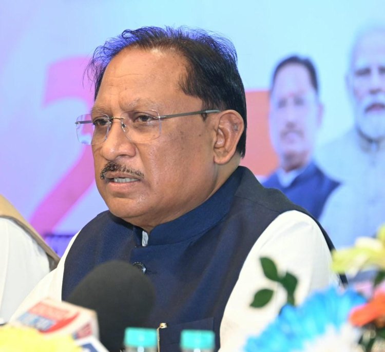 *मुख्यमंत्री श्री साय ने स्व सहायता समूहों को 7 करोड़ 78 लाख रुपये की राशि का चेक वितरण किया*