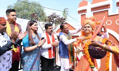 *संत महात्माओं की पुण्य धरा और प्रभु श्रीराम के ननिहाल को विकसित और समृद्ध बनाने संकल्पित है हमारी सरकार : मुख्यमंत्री श्री विष्णु देव साय*