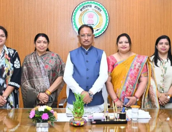 मुख्यमंत्री विष्णु देव साय से महिला प्रतिनिधिमंडल की मुलाकात, नारी शक्ति वंदन पर जताया आभार